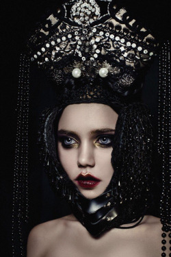 ghoulnextdoor: SALOME   by  Alisa Gagarina 