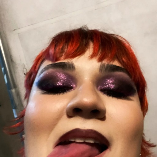 reblog if u like titties