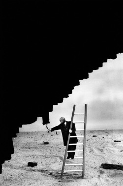 blue-voids:  Gilbert Garcin