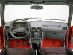 aerotommi:  Interior of the 205 1.6 GTi