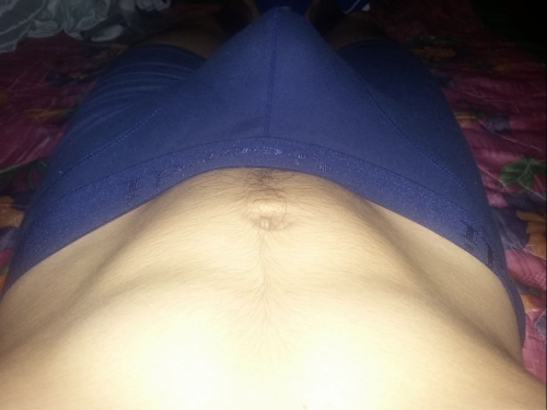 gaychilegay:  III parte de Sebastián, 22 años, es de Maipú, Santiago, Chile.Imagenes obtenidas de Internet o enviada al correo electrónico que sale en el avatar o son publicada por los mismos usuarios que se sacan fotos por ejemplo: Facebook, tumblr,