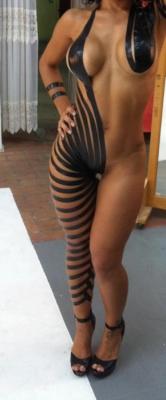 assplay69:  the tan lines will be so hott  I like that outfit!