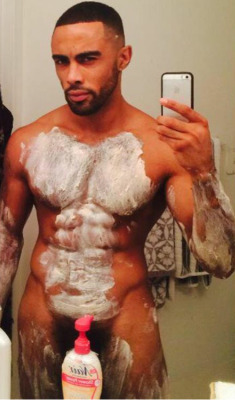 bigntastydc:  FOLLOW 👉 http://bigntastydc.tumblr.com 