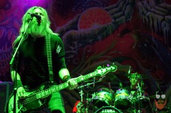 anonymousbeard:    Mastodon at Knotfest 2015 (10/24) by Jesse