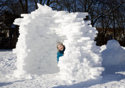 popmech:  Neighborhood legends are born through snowball fight