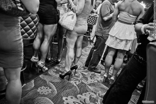 musclesandimplants:  Now, were you all sluts before you started taking steroids or after?  There’s something super hot about women taking steroids and turning into sluts.