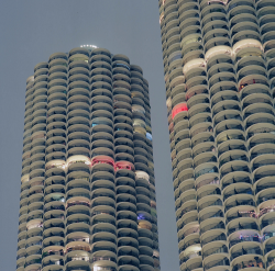 trefoiled:  Marina City Complex, Chicago by Joel Schekman