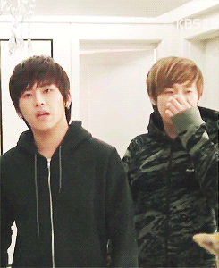 yuu-n:  and there was hoya and sungjong bickering about duties