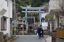 japan-overload:  走水神社参道正面 by Yorozuna / ヨロズナ