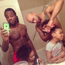 missinglinc:  lettyandthecity:  lovenlife4me:  Being fathers