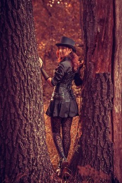 jejosch: Steampunk Victorian Beauty   http://steampunkandvictoriana.tumblr.com/post/98221316706/via-500px-copper-summer-v-by-dennis