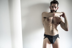 RESERVATIONS : LEVI SEVEN (the jock) a photo series on the last