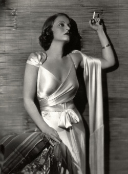 davidkendall:  Tallulah Bankhead (source) 