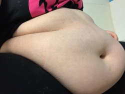 fatsbysgal:  When your belly becomes a massive ball of dough