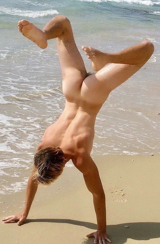 nakedmen-nakedmen:nudistsposts:Follow me for the hottest all