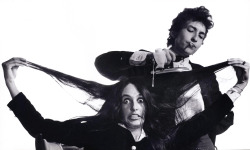 Bob Dylan & Joan Baez.