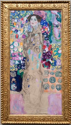 hrdfukk:  Because I find Gustav Klimt’s work very erotic. 
