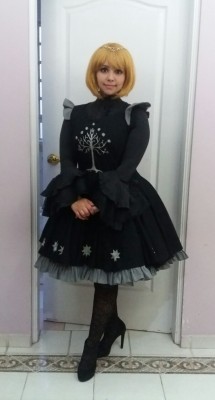 jecksyderps:  Lord of The Rings  inspired Lolita outfit design