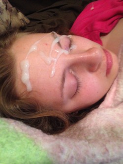 chubbygirlfix:  My hot load on my sleeping wife’s face!