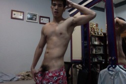 siamcuteboy:  siroman91:  Hot Viet guy :*  Wow!! 