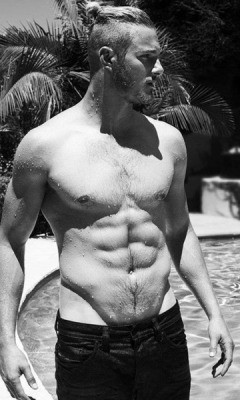 male-and-others-drugs:Alexander Ludwig