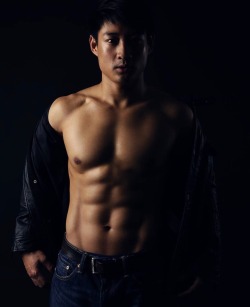 asian-men-x: Gavin Goh 吴玮伦