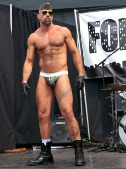 Follow my two hairy men blogs: http://sambrcln.tumblr.com http://hairysex.tumblr.com