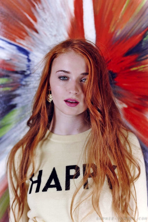 comfortfoodcontent:  Sophie Turner