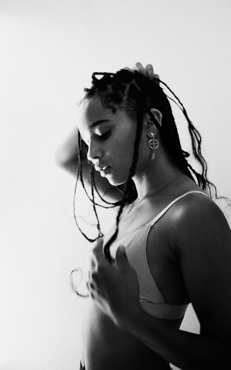 perkamentus: Zoë Kravitz for Wonderland.