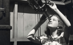 fuckyeahhistorycrushes:Vera Rubin, born 1928, was the first woman