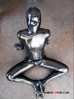 rubberforfun:  Lovely Shiny !!!