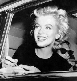 pimpfdm:  Marilyn Monroe 