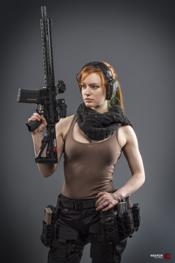 weaponoutfitters:  Ethereal Rose modelling the HSGI Rifle Leg