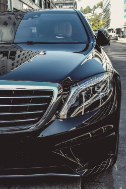 azearr:  Mercedes-Benz S63