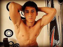 nudelatinos:  Some really hot gay jocks are on live right now