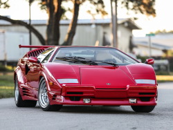 fullthrottleauto:  Lamborghini Countach “25th Anniversary”