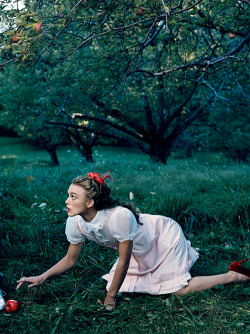  Keira Knightley in “The Wizard of Oz” by Annie Leibovitz