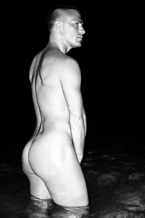 coltonlhaynes Celebrating last nights full moon 