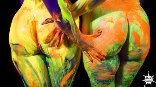 ðŸ‘ @ramonaflour & @freshieisntcool ðŸ‘ http://acp.vhx.tv  #blacklight #bodypaint #nudemodel #messy #booty #ðŸ‘