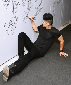 highwarlockofbrooklyn:    Harry Shum Jr. attends AOL Build Presents