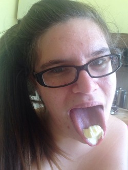 gingerndwhite:  Eating left over buttercream icing… Looks like