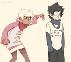 ikimaru:  there’s no escape from Christmas sweaters >:^)