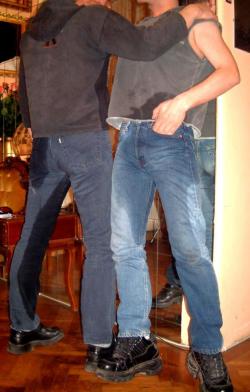 wetjeans6:  In pissed tight jeans and drunk with my best mostly
