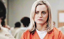 deansdreaming:Piper Chapman in “Tit Punch”