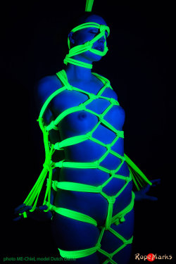 ropemarks-bob:  http://www.ClubRopeMarks.com Blacklight - with