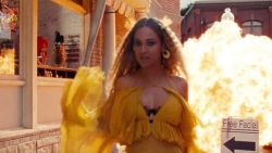  Beyoncé Quickly Releases New Song About How Buying Tidal Subscription