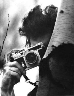 arabamolsamontgiymezdim:  Bob Dylan with a Nikon SP Rangefinder