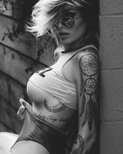 tattoo-lives:  Everything & Tattoos!   Model: @miss_tina_louise