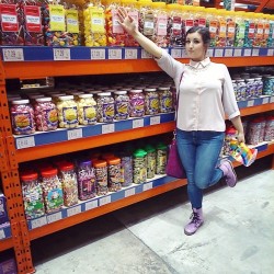 I’m in a freakin #sweets warehouse!! #candy #me