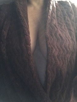 johnny4791:  synful18:Love my new bath robe but also enjoy taking